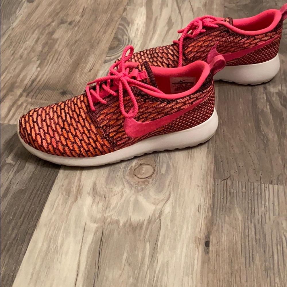 Nike Flyknit Free shoes